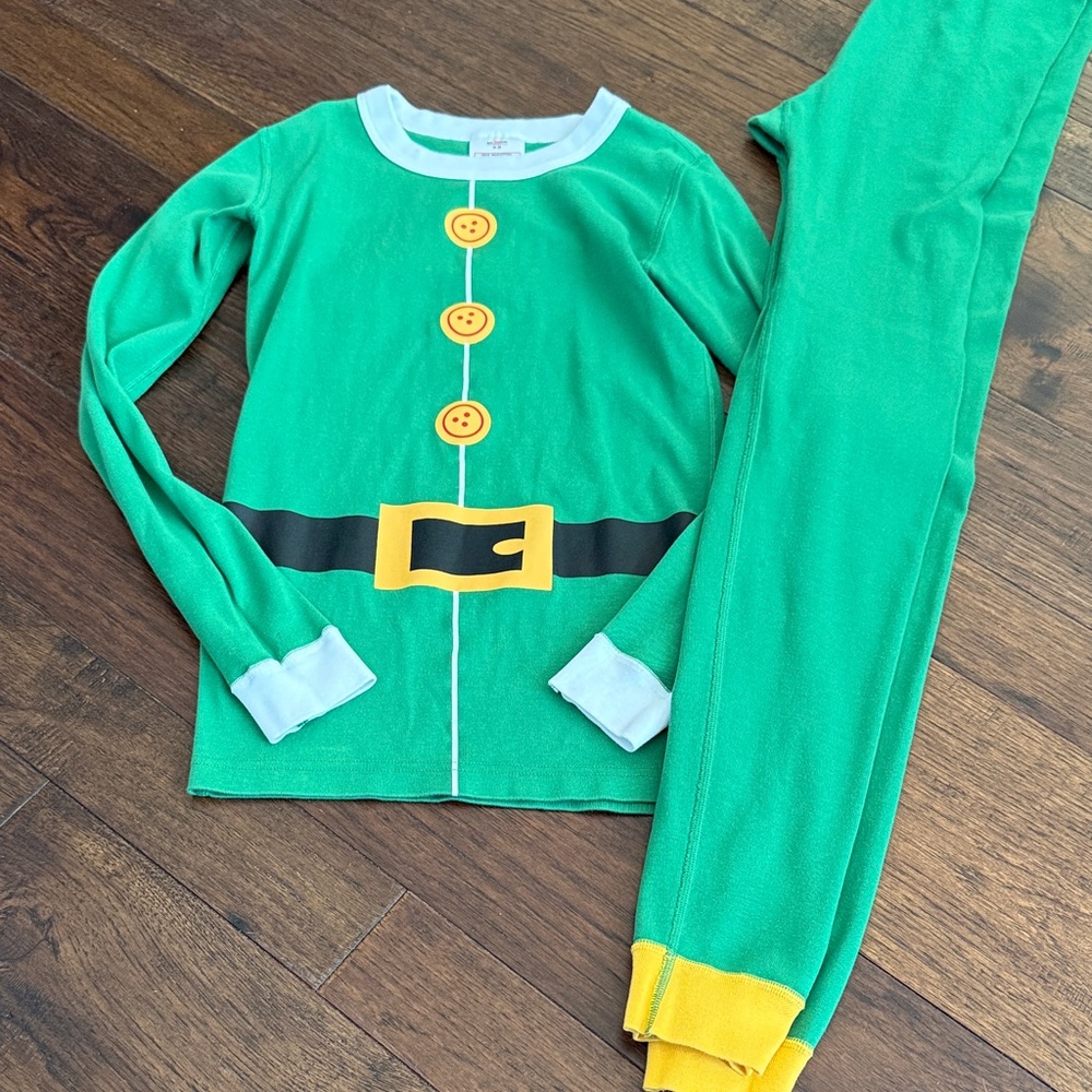 Hanna Andersson Green Pajama Set with Yellow Details